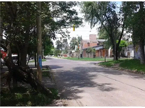 Esquina Brown y Gutierrez,varios usos,vallado, alq