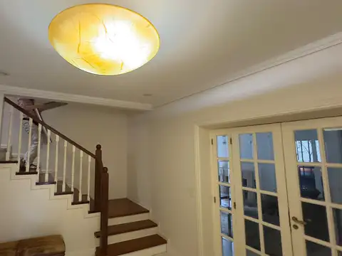 Importante Casa En El Corazón De Santa Rita Lomas De San Isidro. Dueño Financia