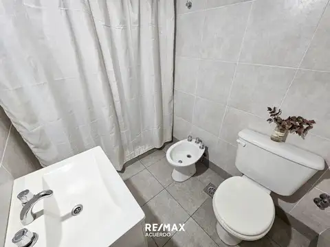 VENTA CASA CENTRICA 2 DORM SAN NICOLAS APTA CRED