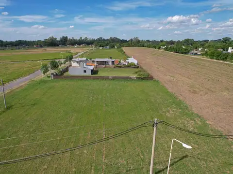 A metros de la ruta 18