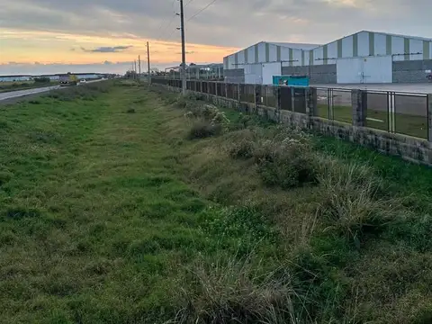 Galpon en Venta en Alvear, USD 2.500.000