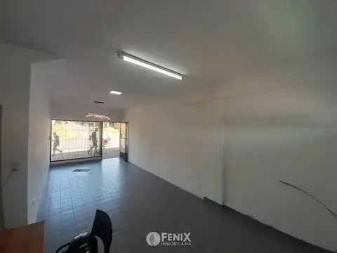LCF V144 - LOCAL COMERCIAL EN VENTA - AV. TAMBOR DE TACUARÍ Y VIVANCO