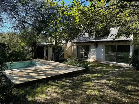 VENTA CASA VILLA CATALINA 2 DORM PILETA