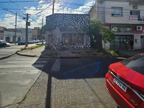 Venta Lote con Unidades en Block + Local y Cochera