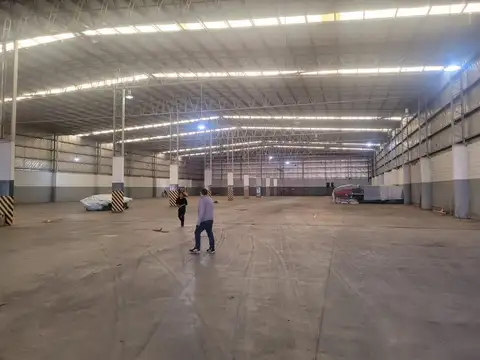 Galpon en Venta 100  mts Fondo
