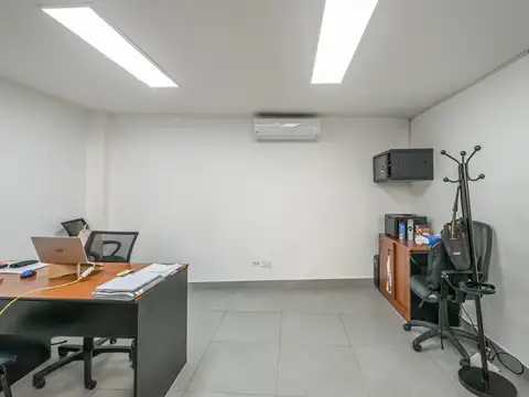 Oficina en Alquiler al Este