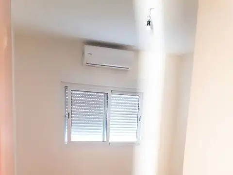 1 De Mayo 1600, Piso 2