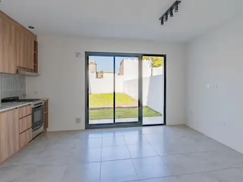 Depto Tipo Casa en Venta de 2 ambientes