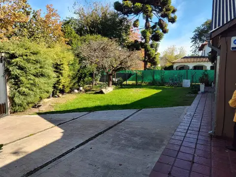 CASA | VENTA | 5 AMBIENTES |  BARRIO PARQUE LELOIR | PILETA