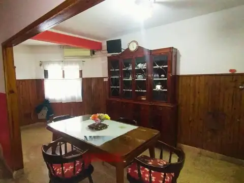 Casa 4 ambientes con 1 baño