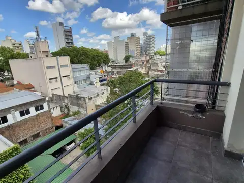 Departamento en Alquiler en Billinghurst, $ 400.000