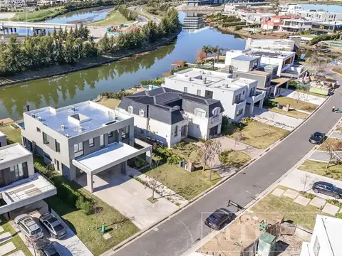 Casa en alquiler anual sin muebles en Virazon