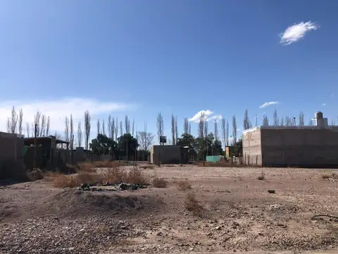 Marques de Russell, sobre calle Laprida