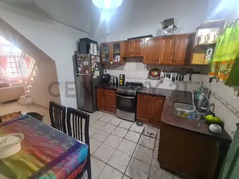 Vivienda Multifamiliar 6 AMBIENTES Ituzaingó Norte