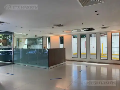 Oficina en Alquiler al Norte