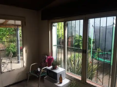 Casa 4 ambientes con 1 baño