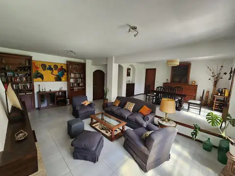Casa en Venta en La Lucila, USD 605.000