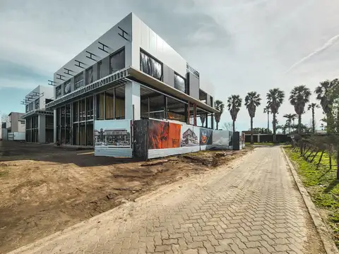 Local en Venta en Funes, USD 485.000