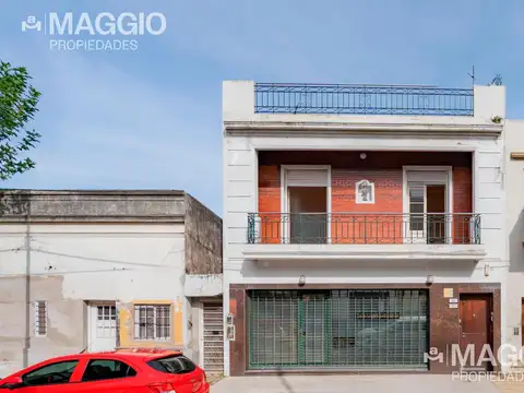 Casa 5 ambientes con 6 baños