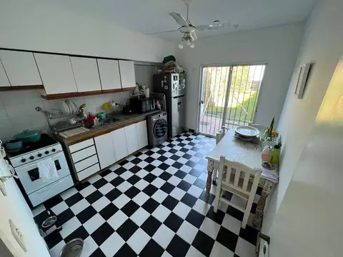 Depto Tipo Casa en Venta en Martinez, USD 185.000