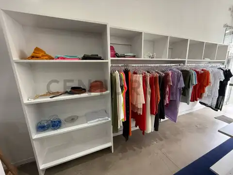 Montevideo 146600, Piso 0