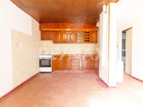 Depto Tipo Casa 7 ambientes con 1 baño