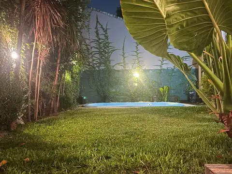 Casa en Venta en Lomas De Zamora, USD 495.000