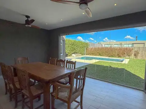 Casa en Venta en Pilar del Este - San Ramon, USD 175.000