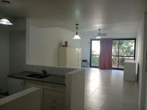 Departamento en  complejo con jardin propio