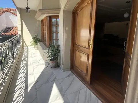 Casa en Venta en Adrogue, USD 470.000