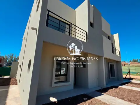 Casa tipo Duplex en Venta 5 ambientes. Springpark. Pilar