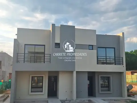 Casa tipo Duplex en Venta 5 ambientes. Springpark. Pilar 100