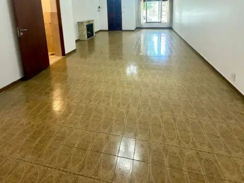 Depto Tipo Casa en Alquiler de 3 dormitorios