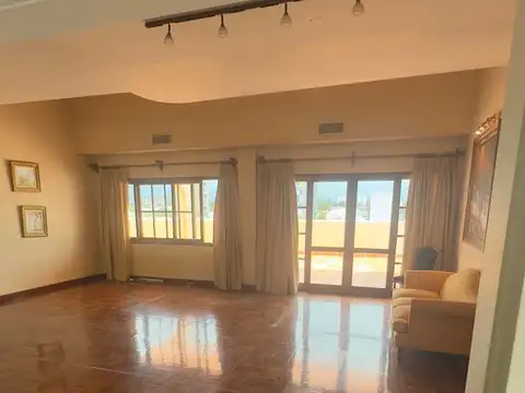 Departamento en Venta de 5 dormitorios