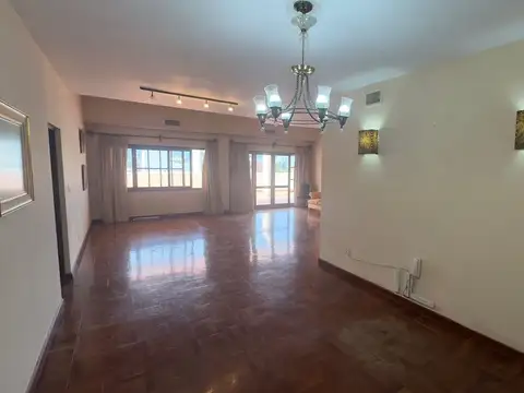 Departamento en Venta con 2 cocheras