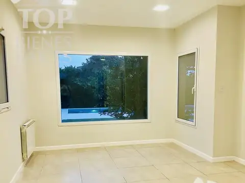 Casa en Venta en Zarate, USD 250.000