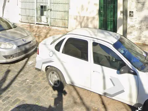 Casa 4 ambientes + local en Victoria, calle constitucion