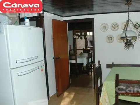 Casa en Alquiler Temporal con 2 cocheras