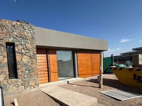 Venta Casa en pozo Barrio Privado Solar de Olivos