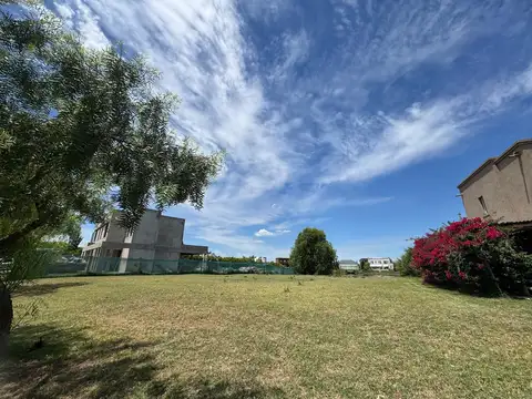 Terreno en Venta en El Canton, USD 135.000