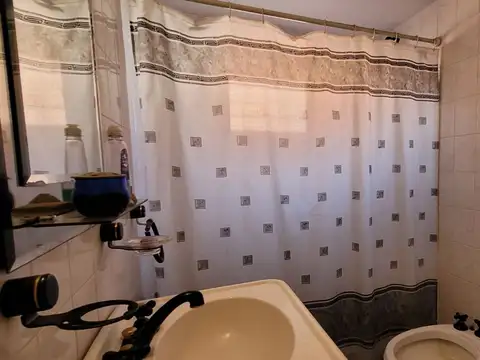 Depto Tipo Casa en Venta con 1 cocheras