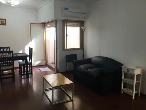 25 De Mayo 300, Piso PB