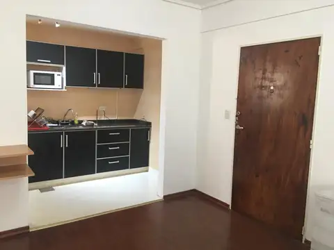 Departamento en Alquiler en Vicente Lopez Vias / Maipu, USD 700