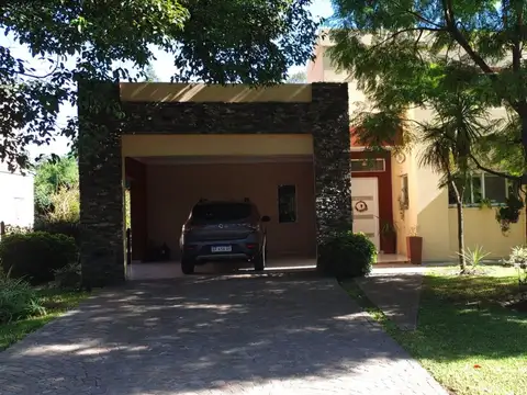 El Casco de Álvarez