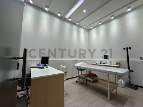 Paraguay 600, Piso 0