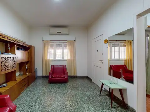 Casa 3 ambientes con 1 baño