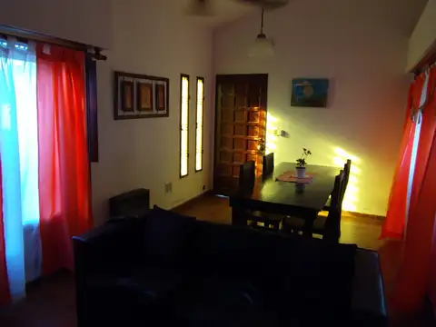 Casa Americana 4 Ambientes en Venta - Castelar Sur