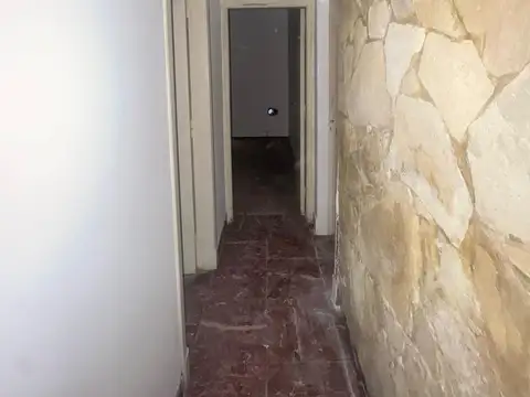 Depto Tipo Casa en Alquiler con 1 cocheras