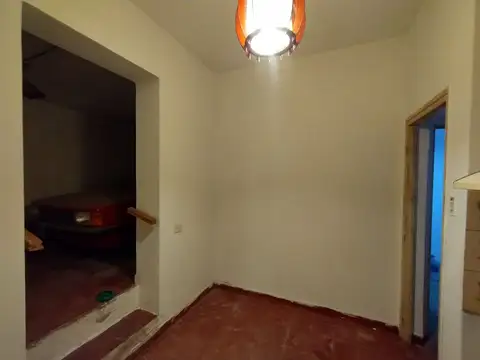 Venta casa 2 dor con patio barrio  Matienzo