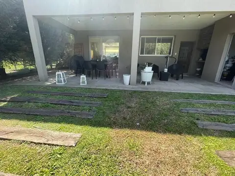 Casa en Venta en Altos Del Casco, USD 180.000